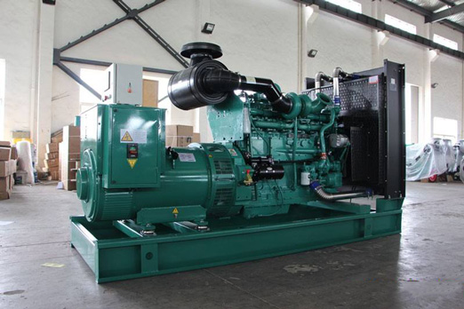 零陵320kw康明斯柴油发电车出租组图片 零陵320kw康明斯柴油发电车出租组图片